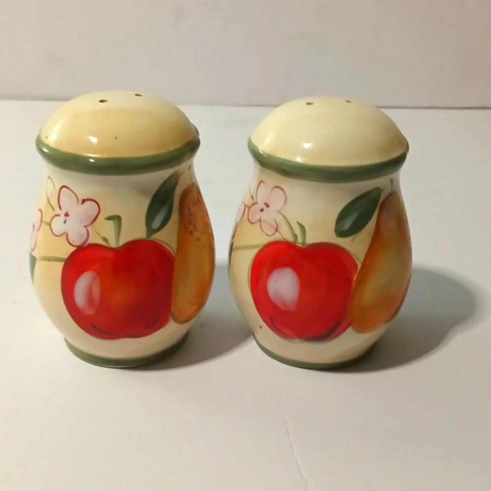Gibson Designs “Fruit Grove” (apple & pears) salt & pepper shakers, 2004-2005